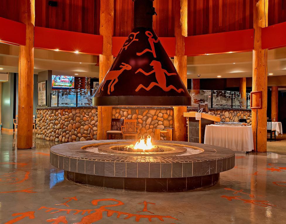 Quaaout Lodge & Spa At Talking Rock Golf Resort Squilax Exterior photo